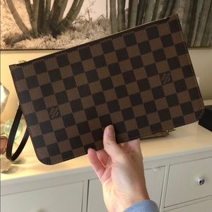 Louis Vuitton clutch/wristlet